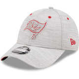 Tampa Bay Buccaneers New Era 9Forty Outline Stretch Snap Ball Cap