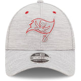 Tampa Bay Buccaneers New Era 9Forty Outline Stretch Snap Ball Cap